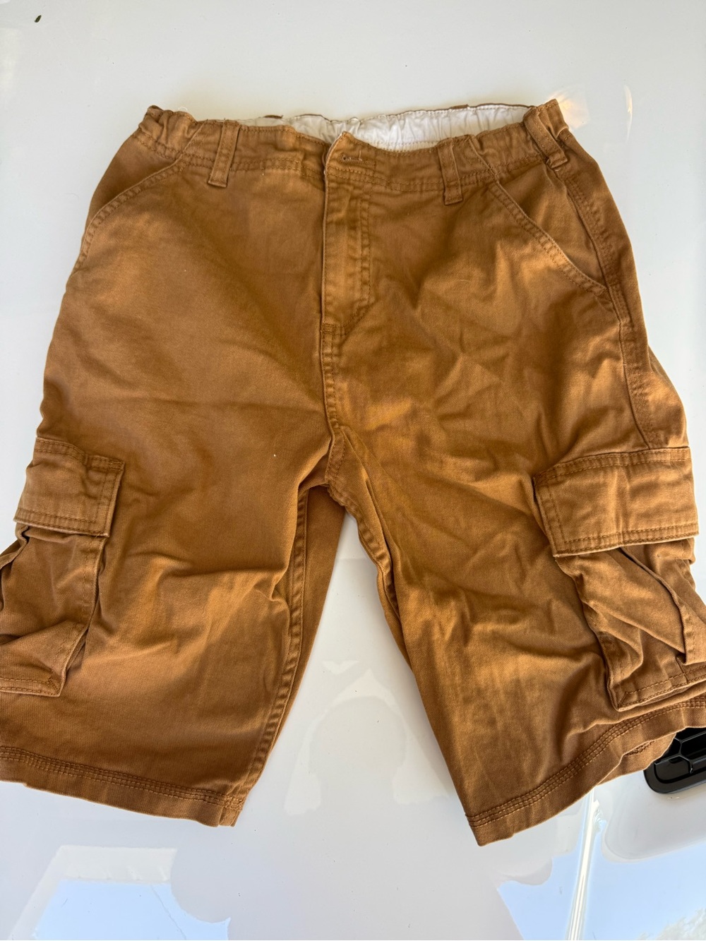 wonder nation Men's Cargo Shorts in Tan Brown